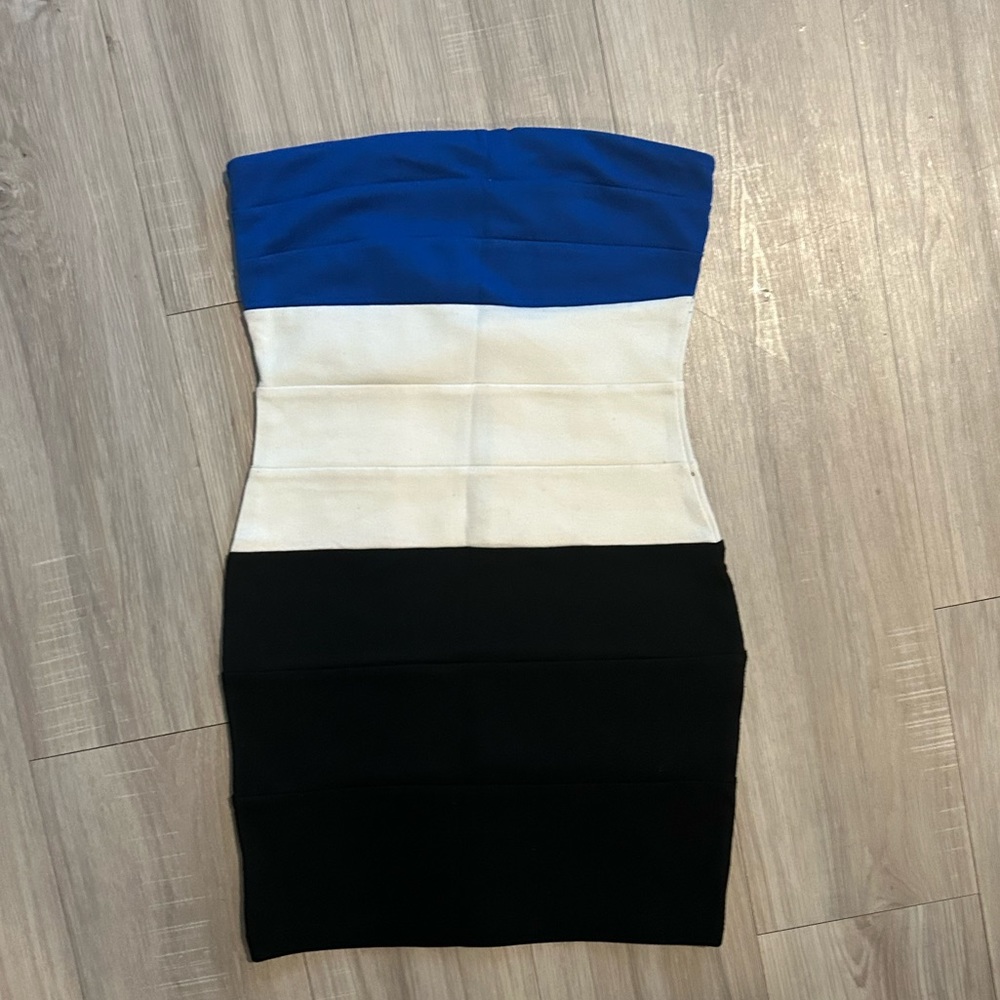 Forever 21 Party-Ready Strapless Dress | Layered | Size M | Chic & Cute